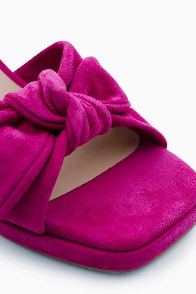 Leather heeled sandal ANNABEL-01 in Fucsia with bow and side buckle