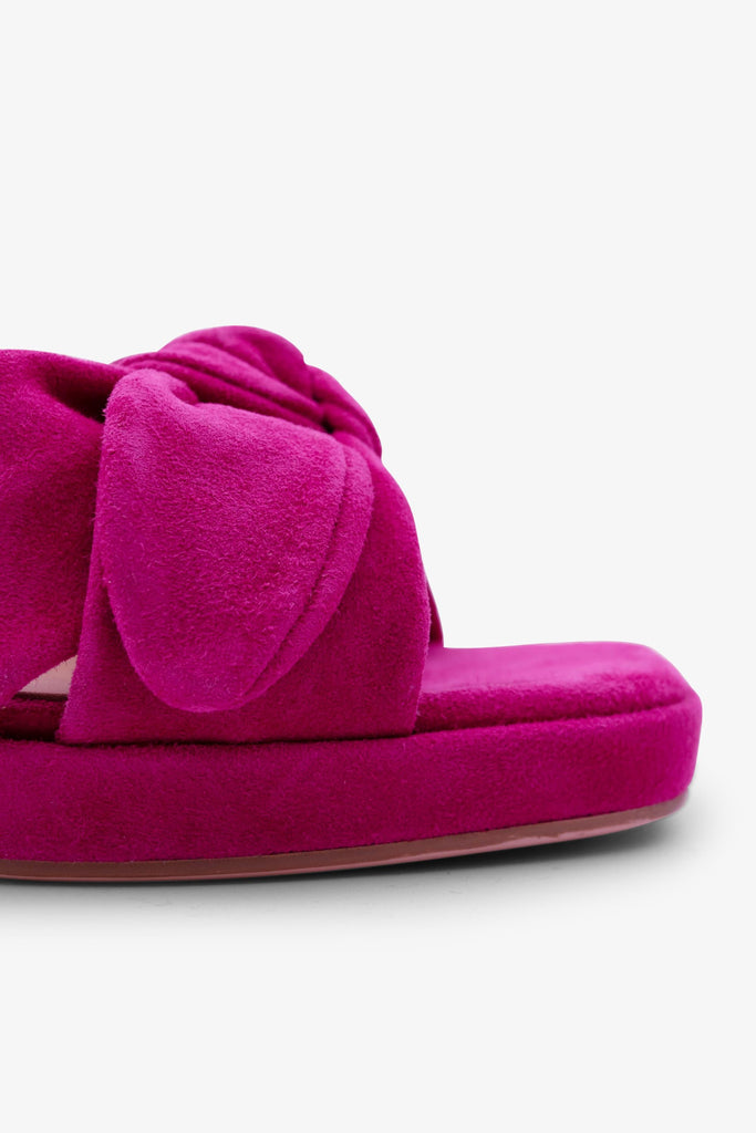 Leather heeled sandal ANNABEL-01 in Fucsia with bow and side buckle