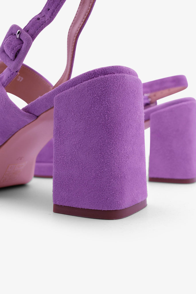Leather heeled sandal ANNABEL-02 in Bonganville with stitching and buckle