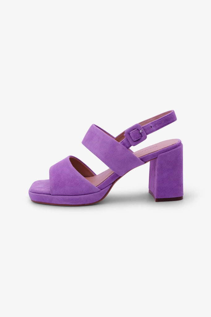 Leather heeled sandal ANNABEL-02 in Bonganville with stitching and buckle