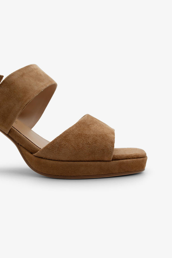 Leather heeled sandal ANNABEL-02 in Cuoio with stitching and buckle