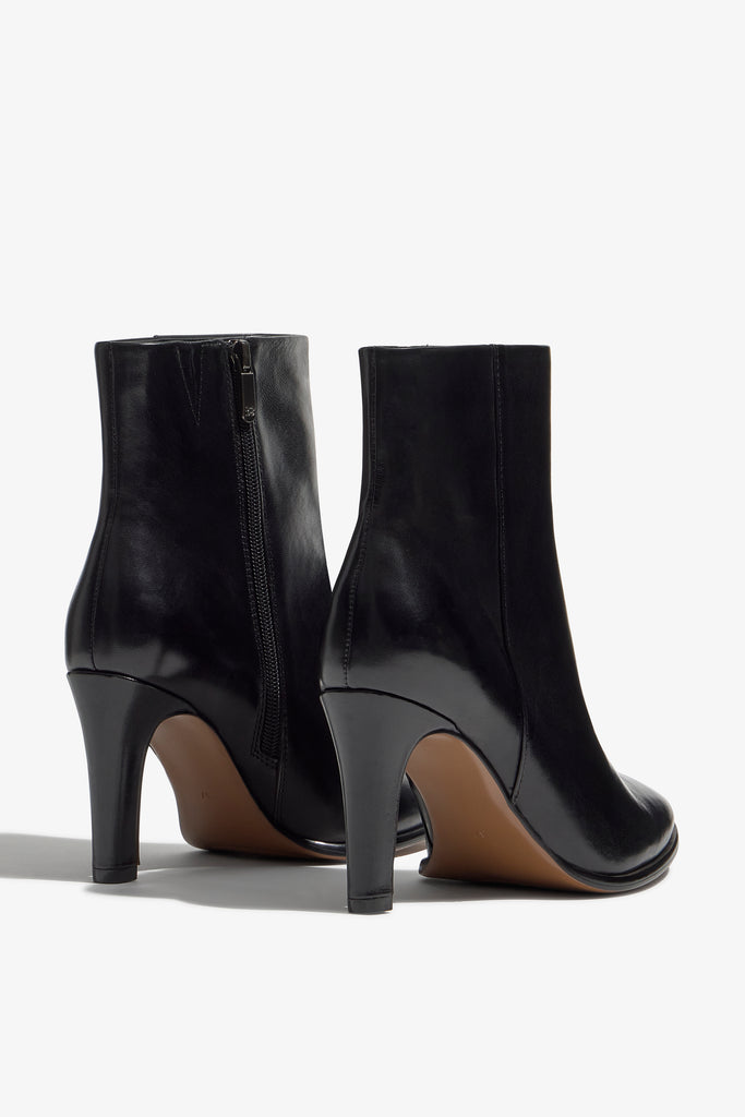 BUFFY-01 Delice Black