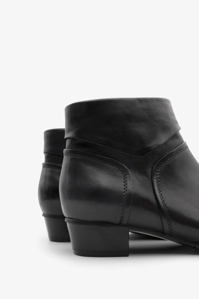 STEFANY-378 Black