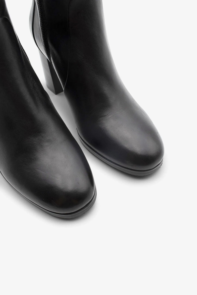 MELISSA-04 Black