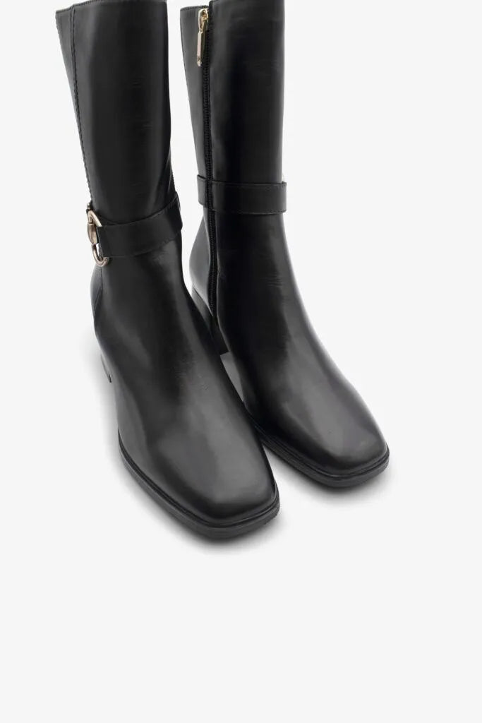 VANESSA-01 Black