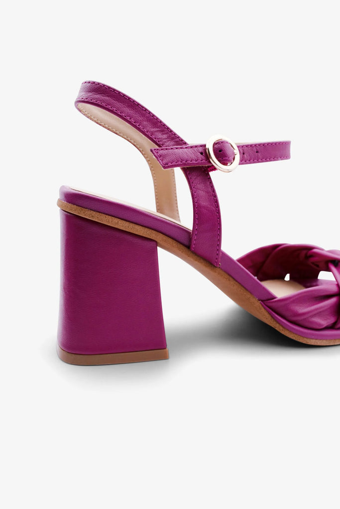 PERLA-01 block-heel sandal in magenta leather with ankle strap