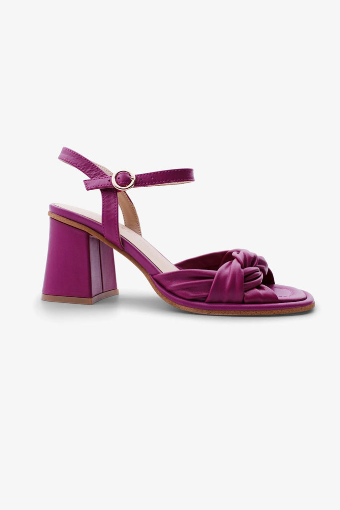 PERLA-01 block-heel sandal in magenta leather with ankle strap