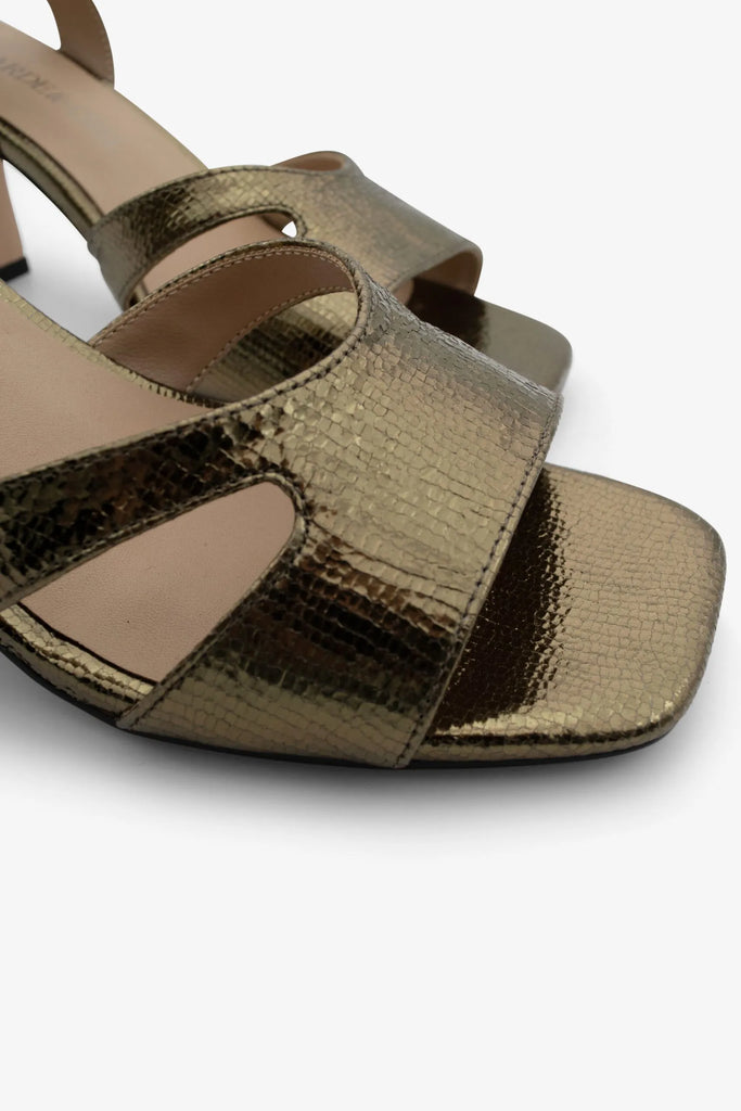 MONICA-02 sandal in olive leather with refined silhouette