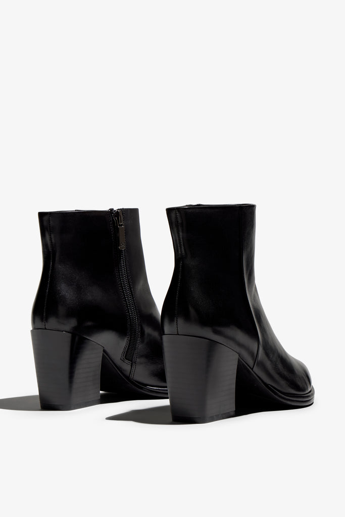 Eithel-02 Black