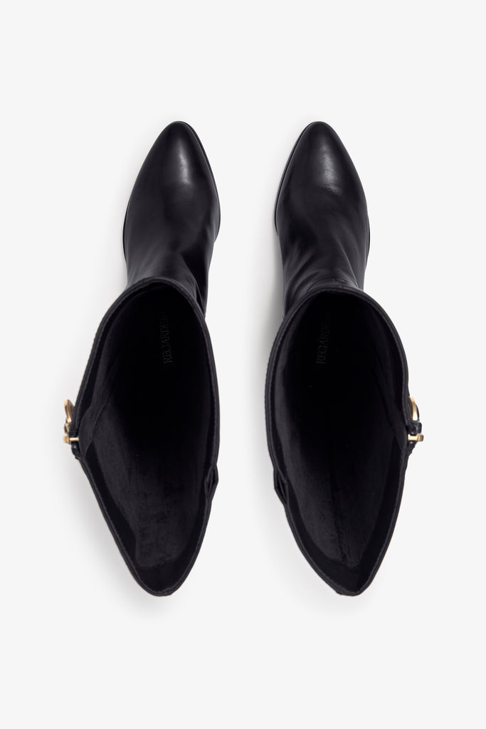 TAYLOR-16 Black