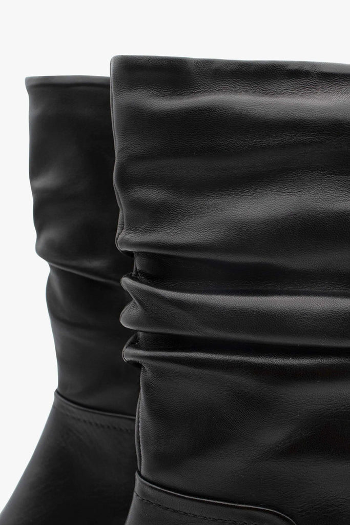 JOAN-11 Black