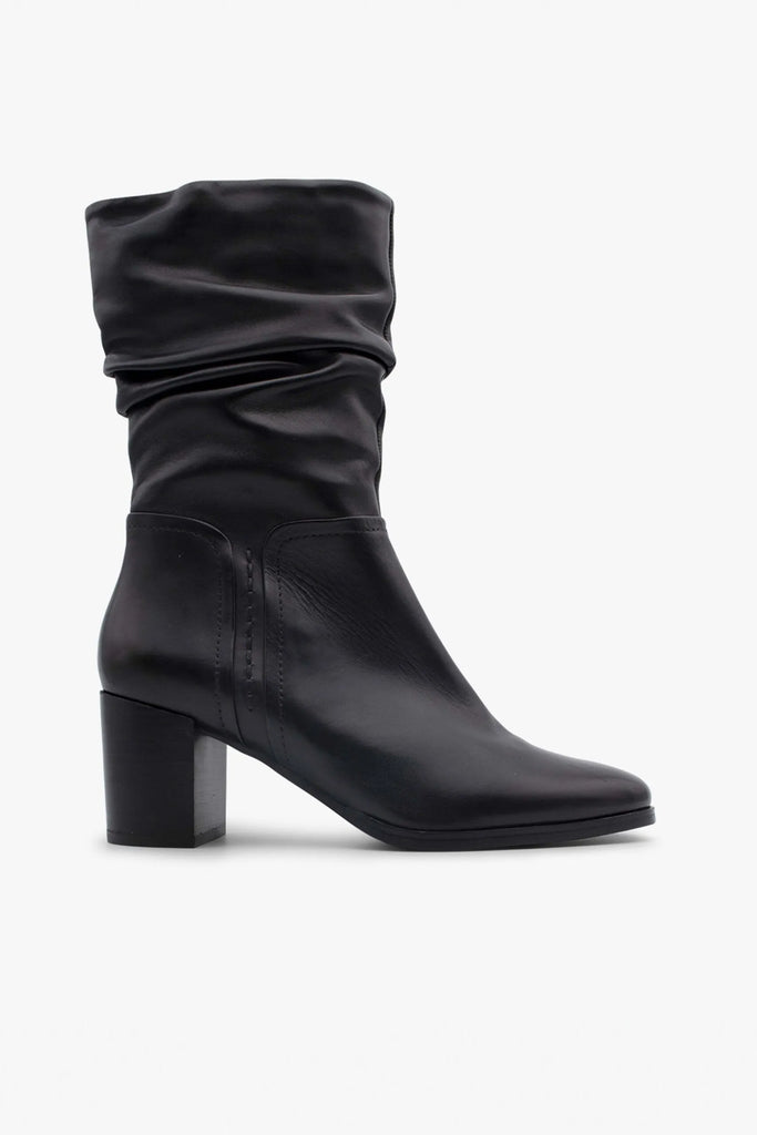 JOAN-11 Black