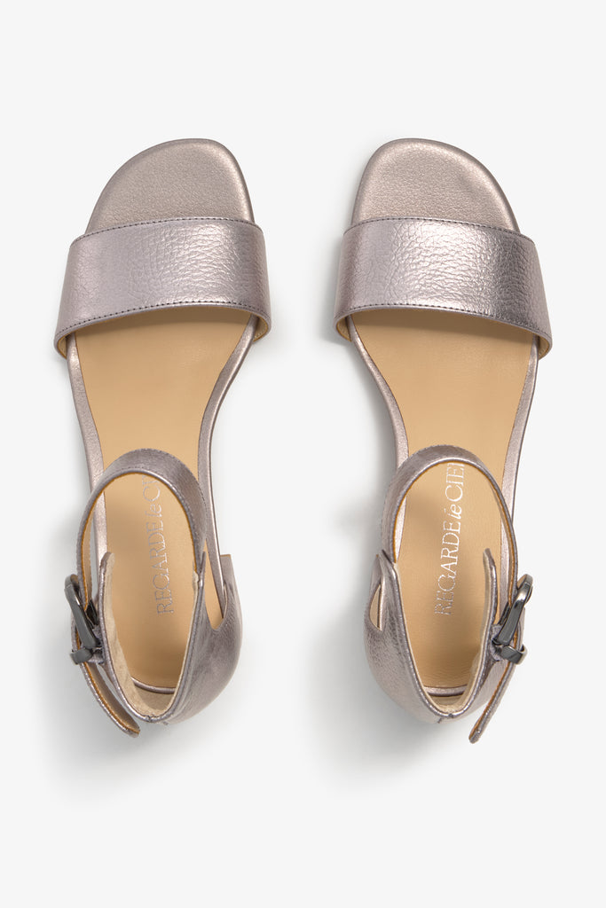 YEREMI-03 sandal in nocciola leather with block heel