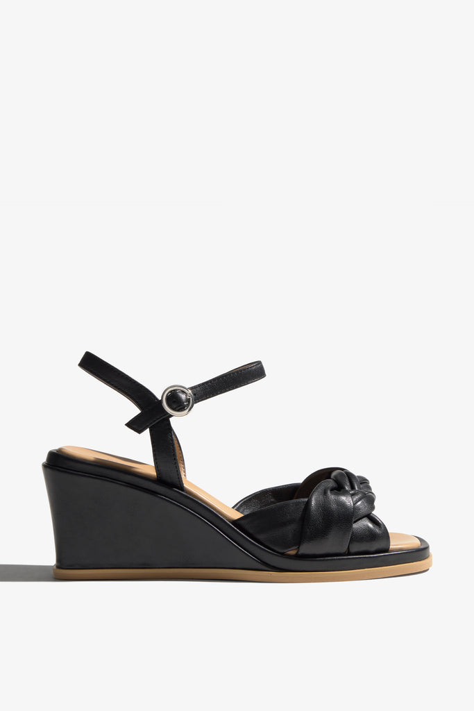 Eshe-01 Black