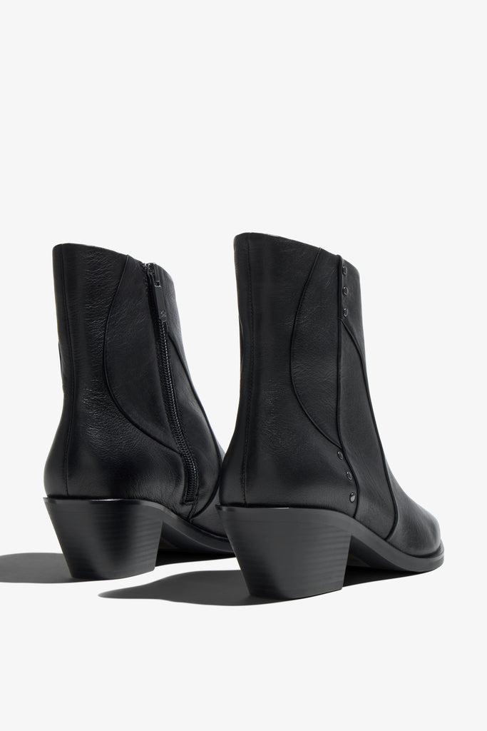 Helly black leather ankle boot with ruched shaft - back view