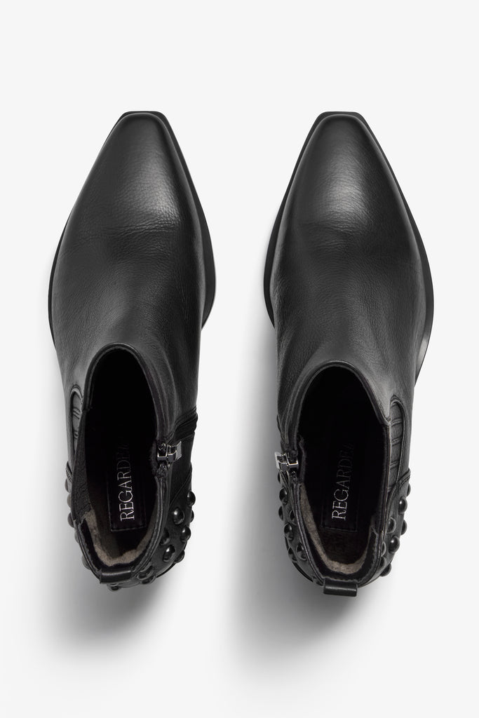 Helly black leather ankle boot with ruched shaft - top view