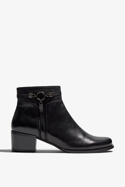 Jolene-29 Black