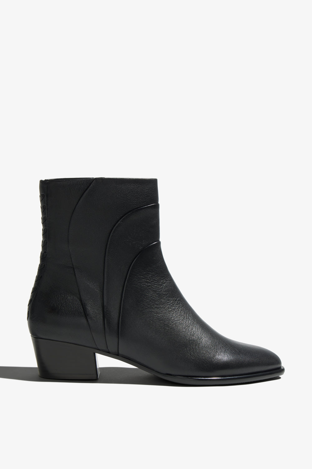 Lori-01 Black
